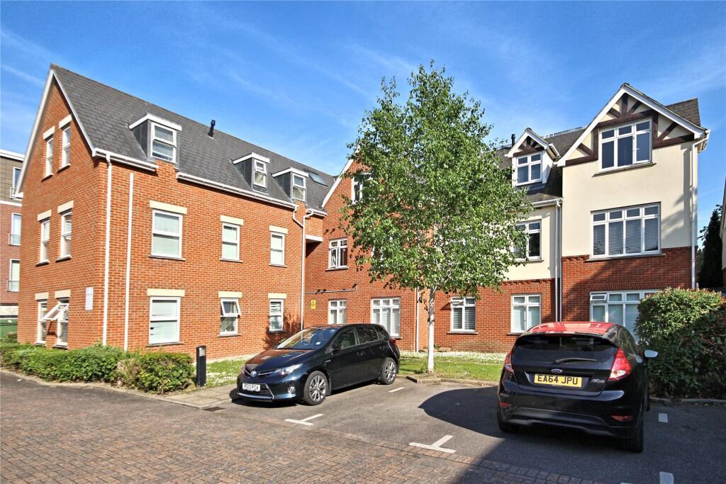 2-bed flat on Flat 14, Jarman Court, 68 Maybury Road, Woking, Surrey GU21 5JD, £160,000