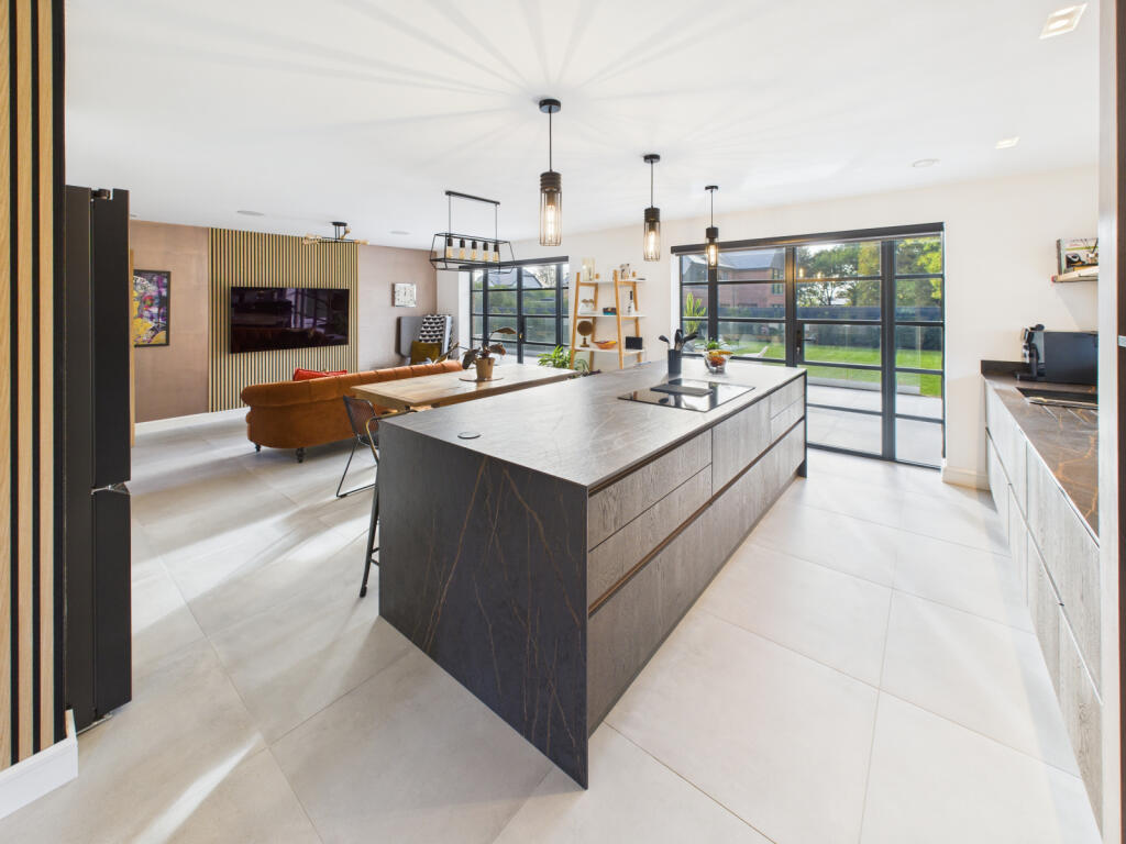 House in Southampton - View 4