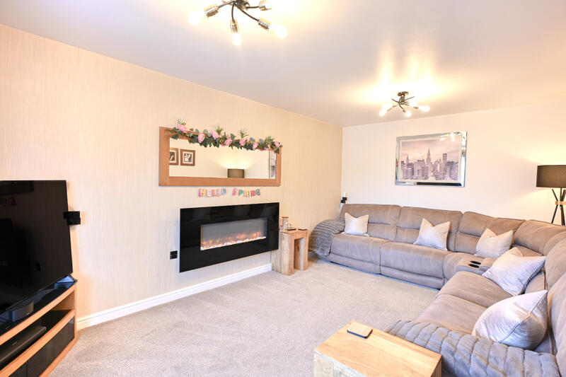 Peterborough Road , Whittlesey, Cambs photo 3