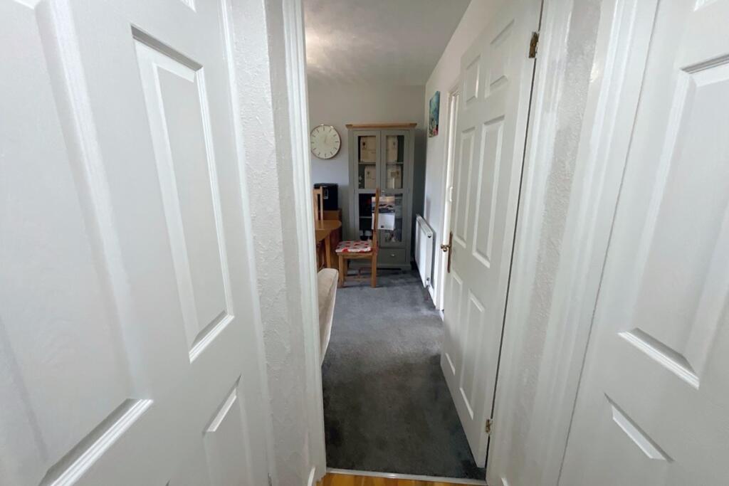 Apartment in Sheffield, Handsworth - View 2