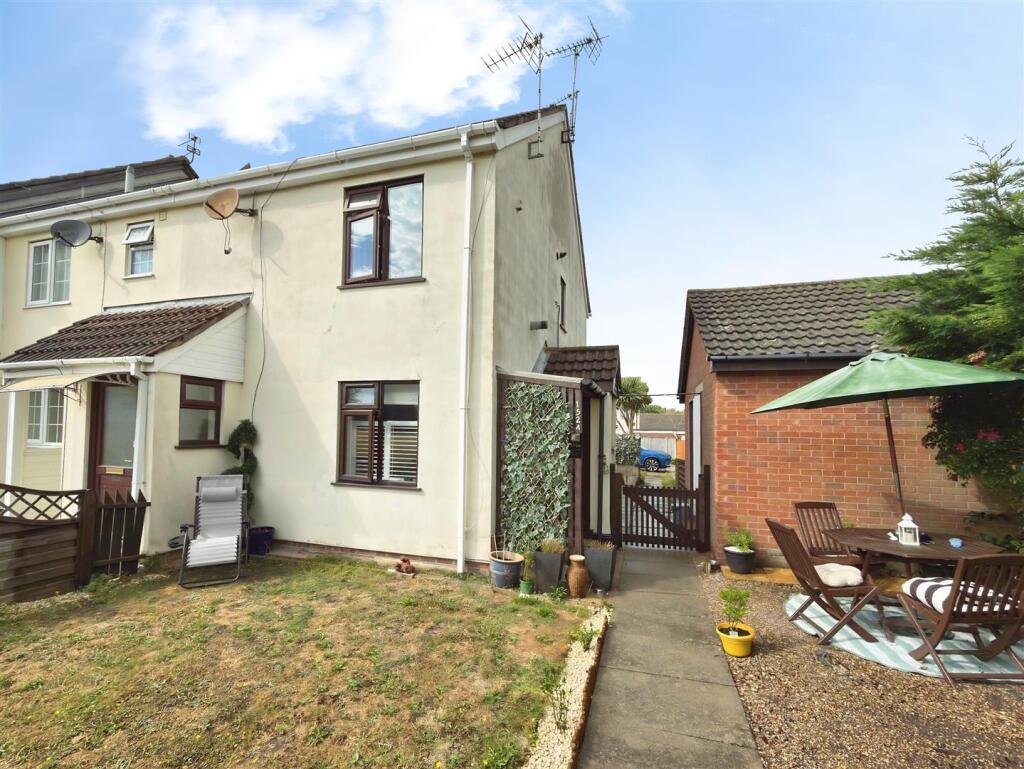 Main image of property: Stradbroke Road, Pakefield, Lowestoft, Suffolk