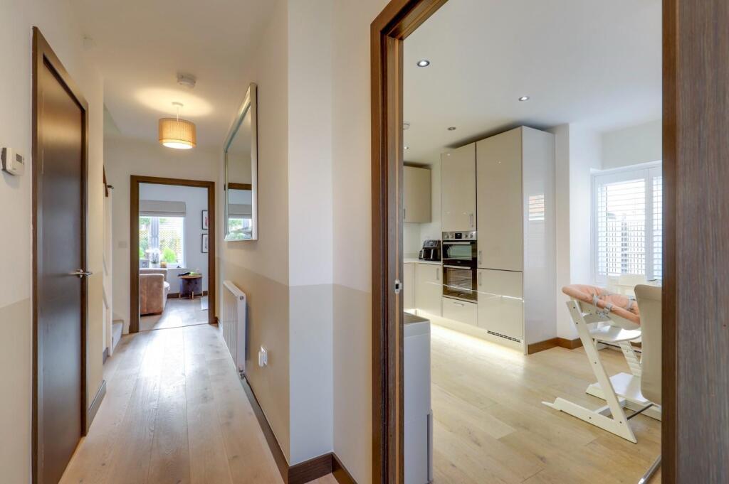 Hummerston Close, Buntingford photo 3
