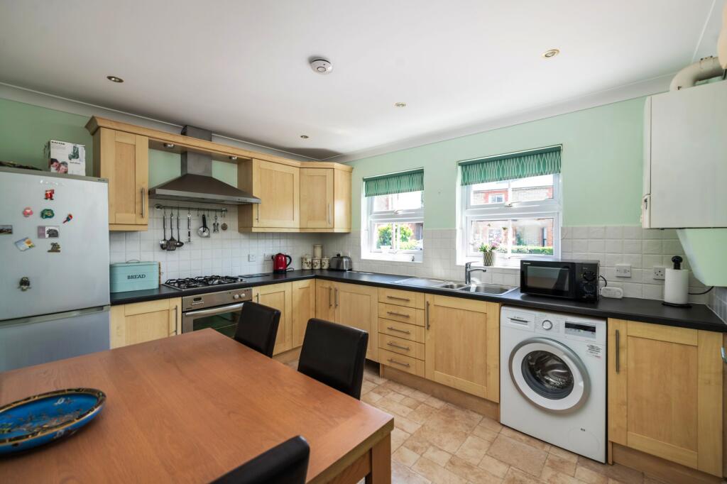 Allingham Road, Reigate, RH2 - View 5