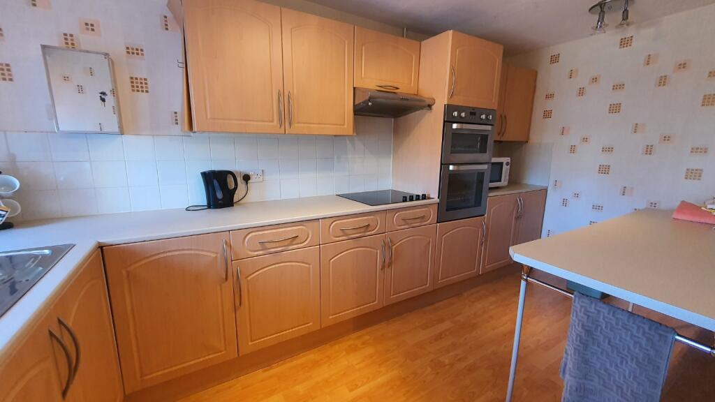 House in Taunton - View 5