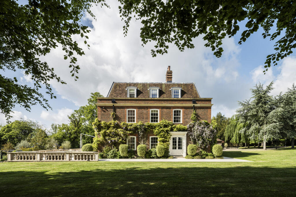 House in Fawley, Buckinghamshire - View 5