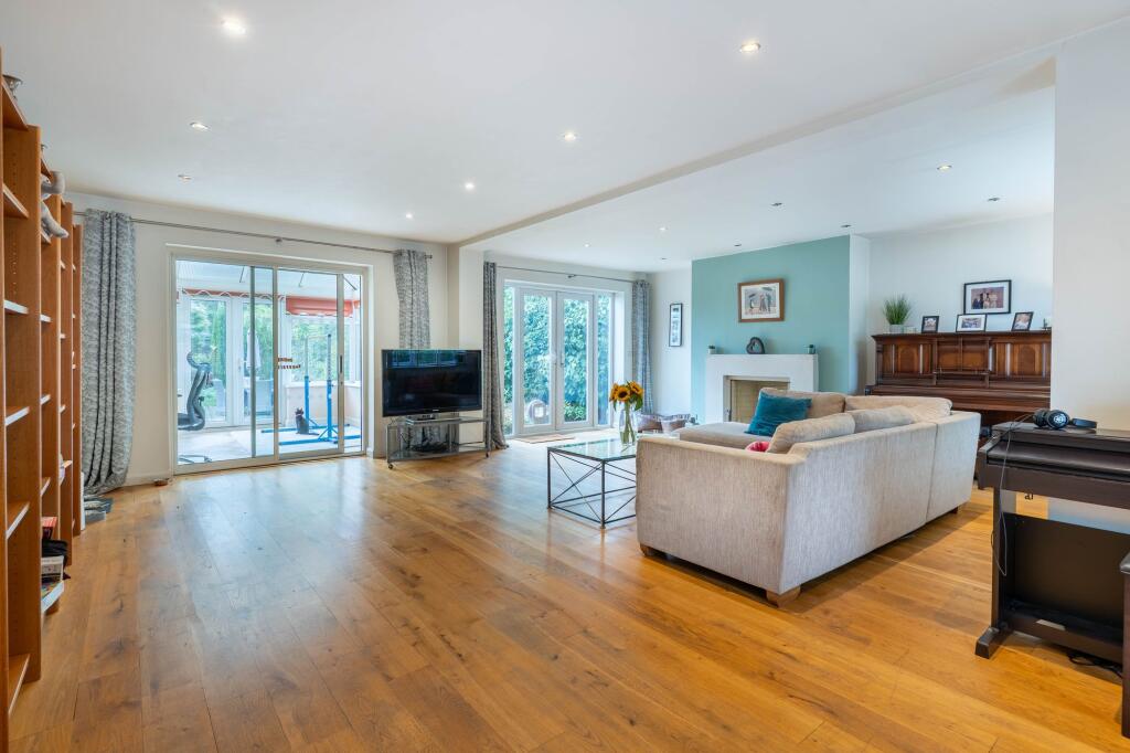 Additional image 2 of Linthurst Newtown, Blackwell, B60