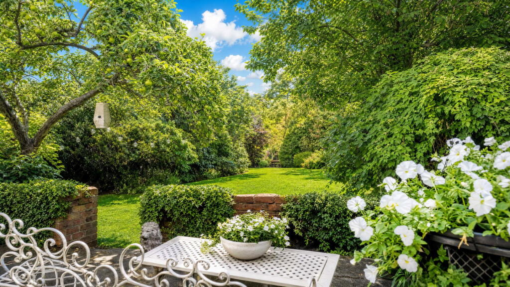 House in Preston - View 4
