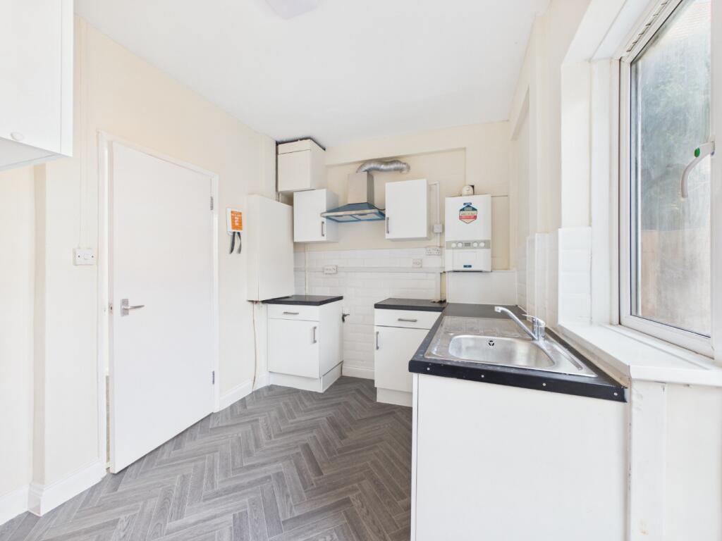 House in Bromley - View 4