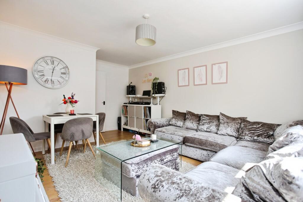 Main image of property: Brook Road, Tunbridge Wells, Kent, TN2