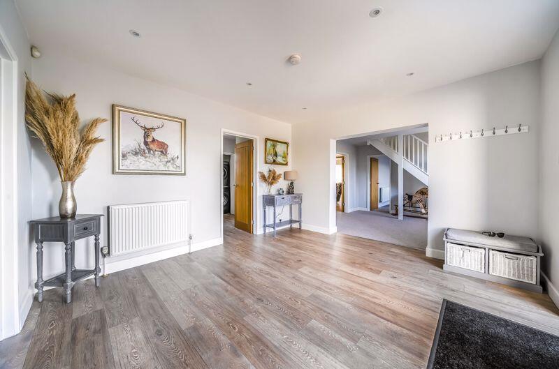Alkham - Offers in Excess of £800,000  photo 2