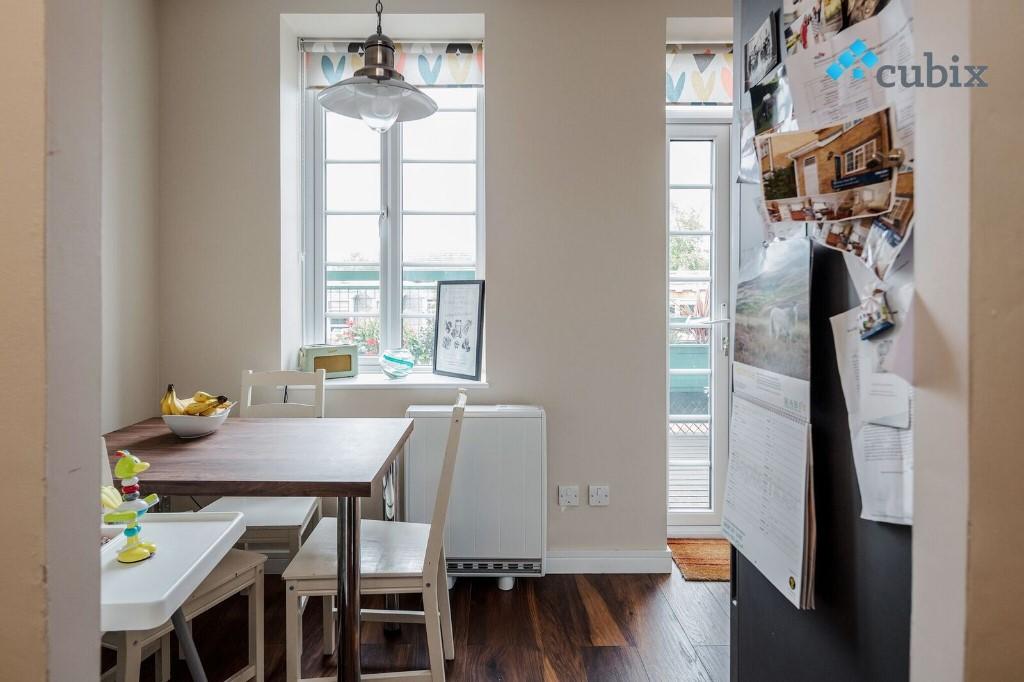 2 bedroom maisonette for rent