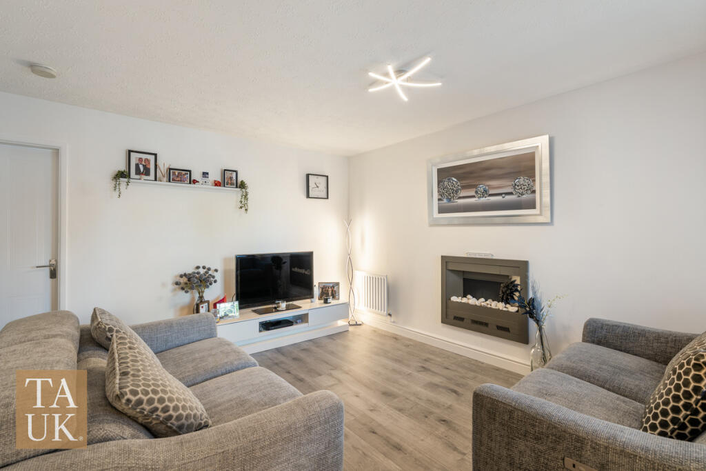 House in Ellesmere Port, Cheshire Oaks - View 2