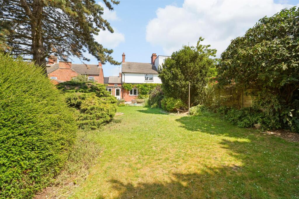 House in Rushden, North Northamptonshire - View 6