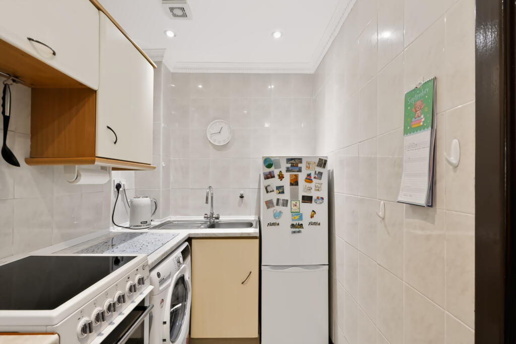 Apartment in Glasgow - View 3