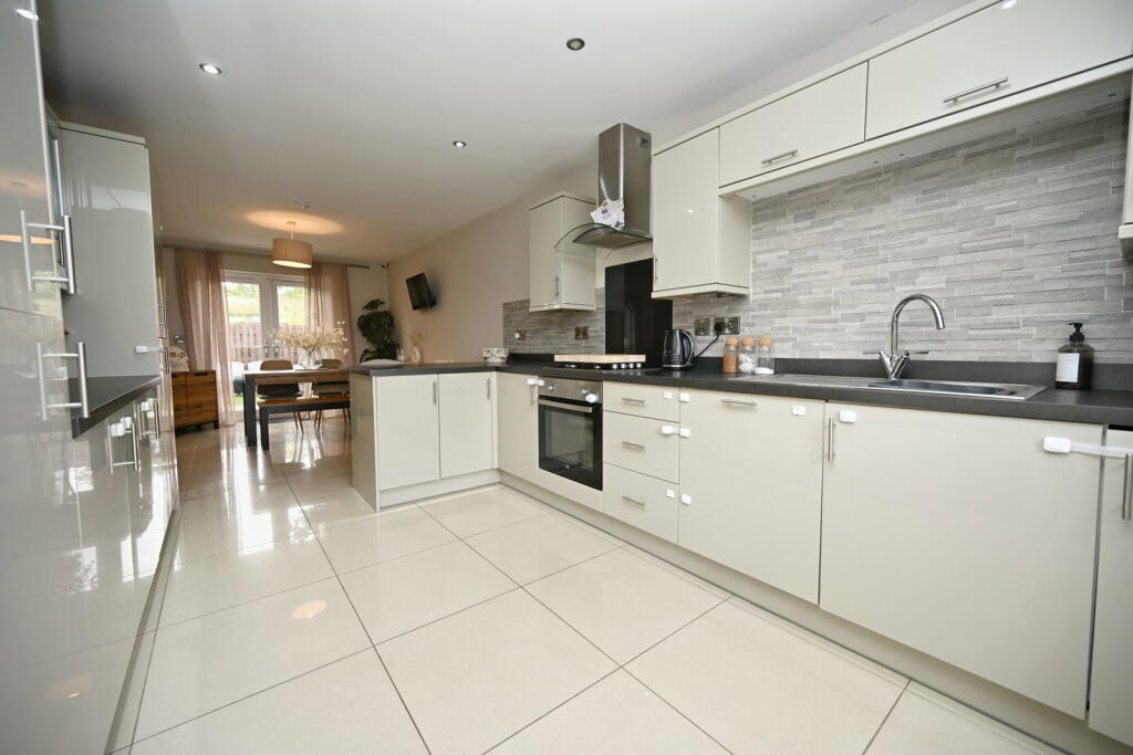 House in Sheffield - View 4