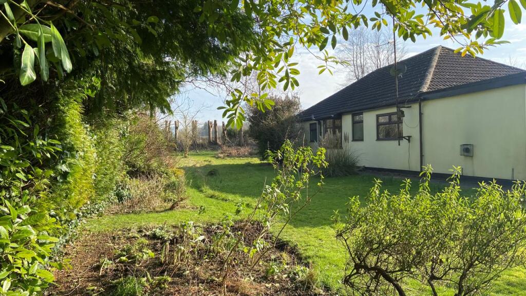 Marlborough Road, Chiseldon, Swindon, SN4 photo 2
