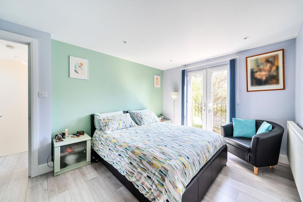 Main image of property: Eastbourne Avenue, Acton, London, W3