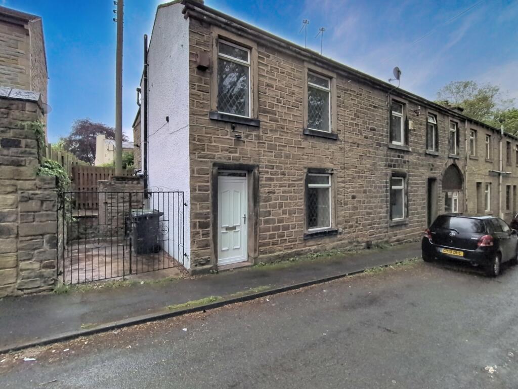 Main image of property: Cliffe Lane, Gomersal, Cleckheaton, West Yorkshire, BD19