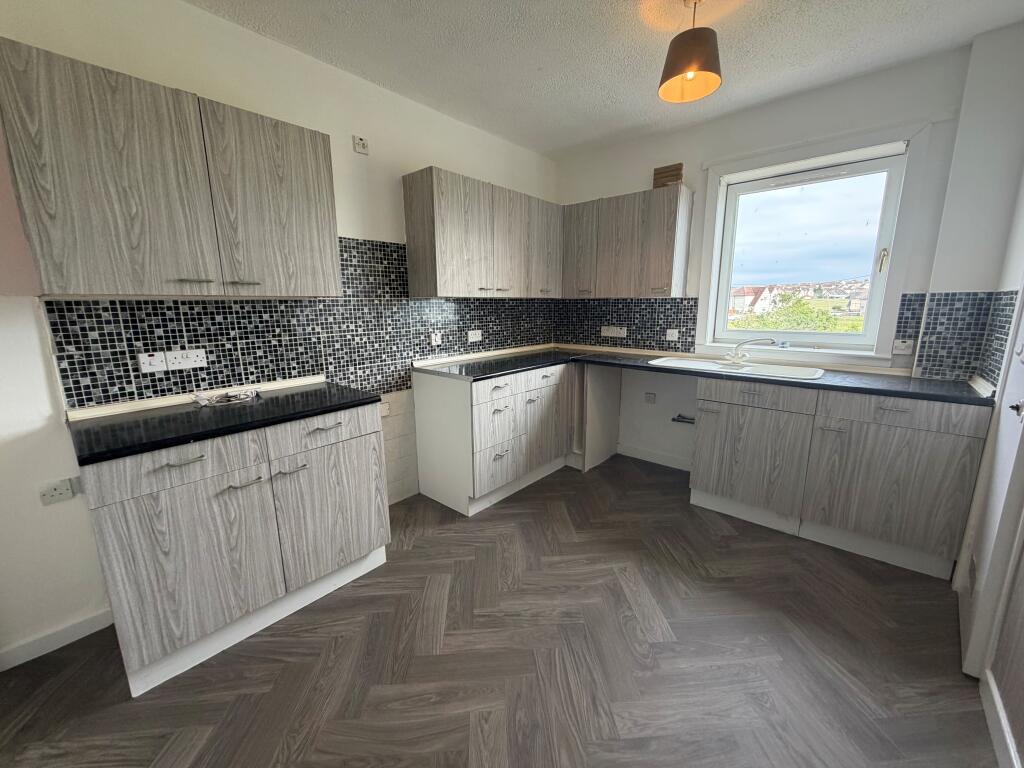 Apartment in Kilmarnock, East Ayrshire - View 4