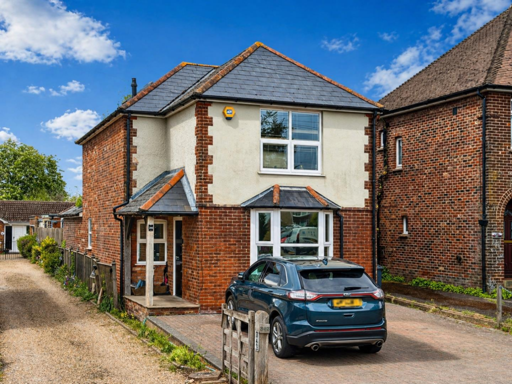 Main image of property: Hythe Road, Willesborough