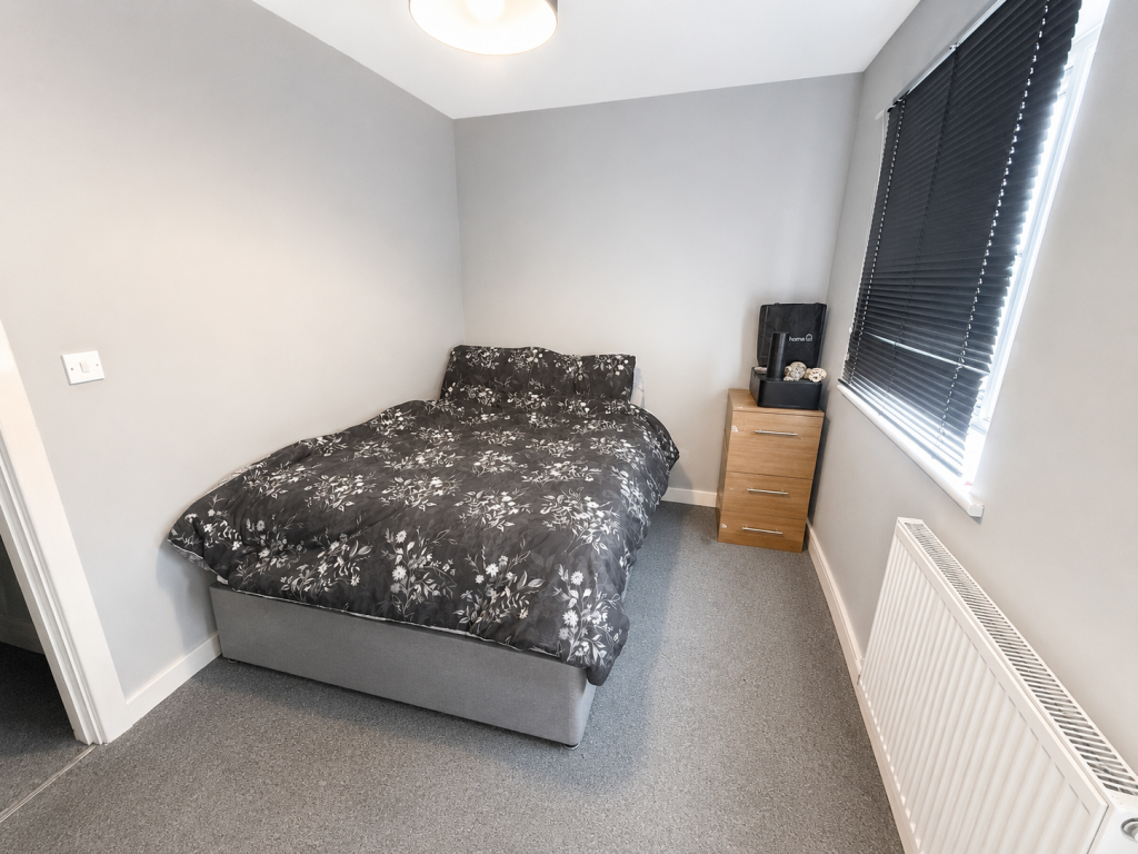 House in Sefton, Liverpool City Region - More