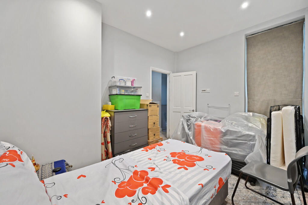 Apartment in London - More