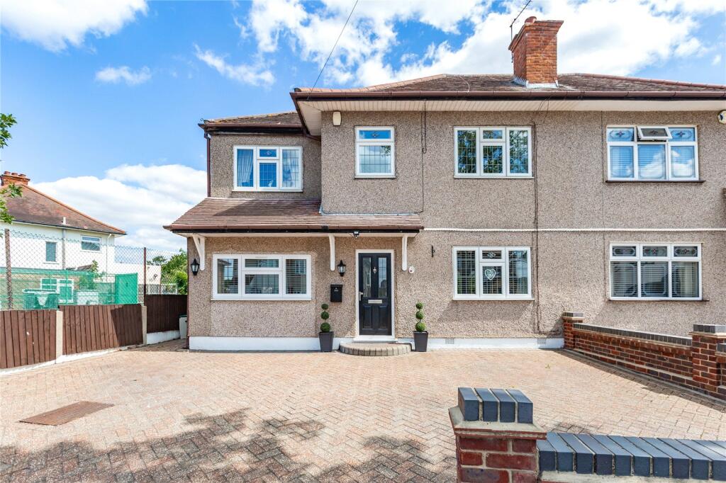Main image of property: Lynwood Drive, Romford, RM5