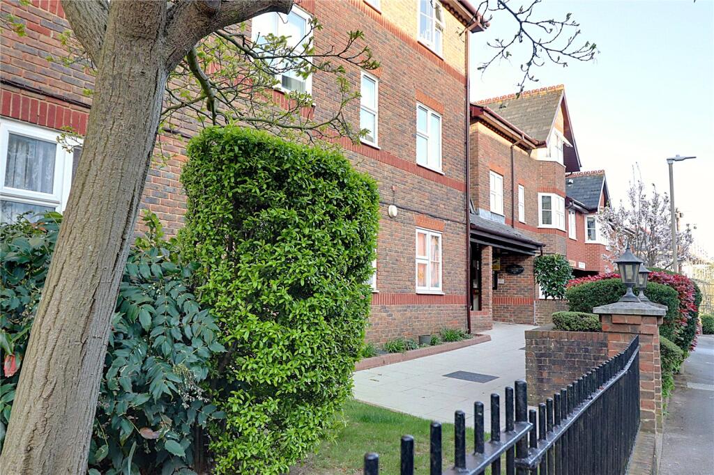 Main image of property: Eastfield Road, BRENTWOOD, Essex, CM14