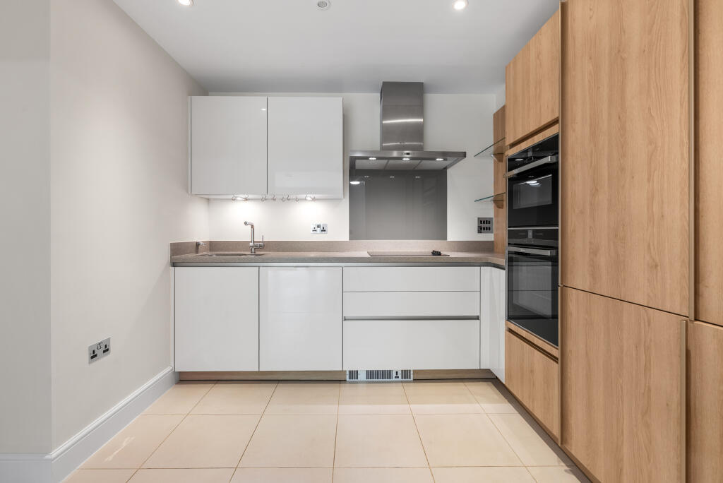 Apartment in Worcester - View 4