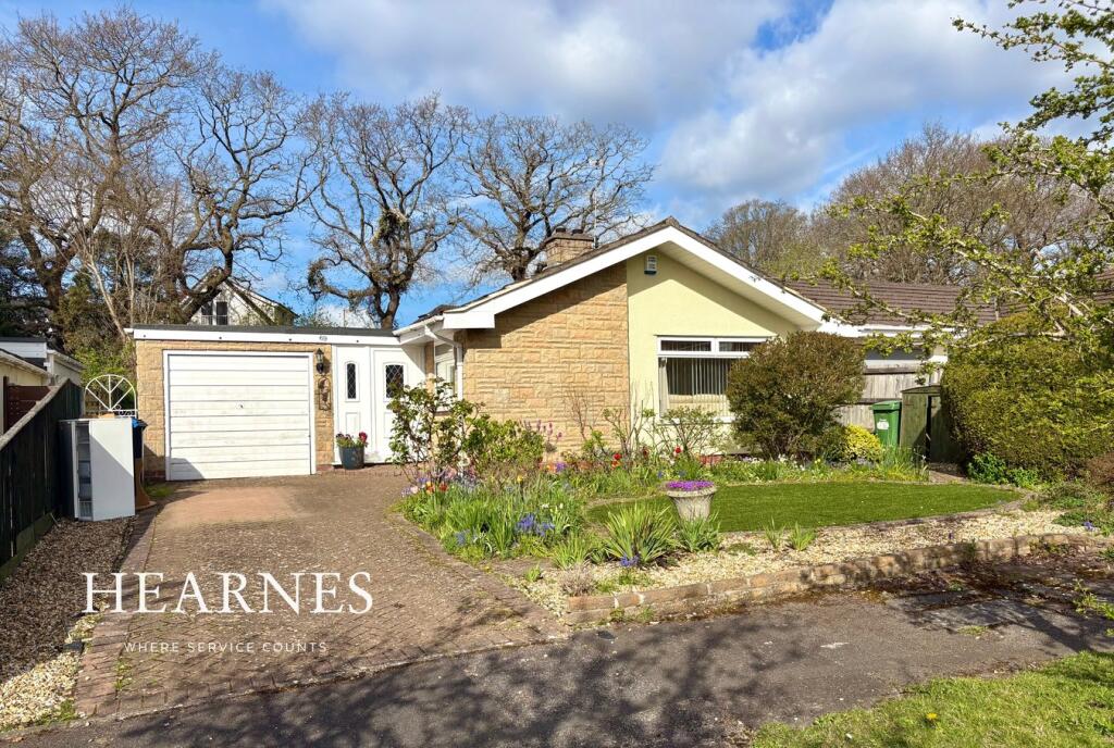 South Western Crescent, Lower Parktsone, Poole, BH14