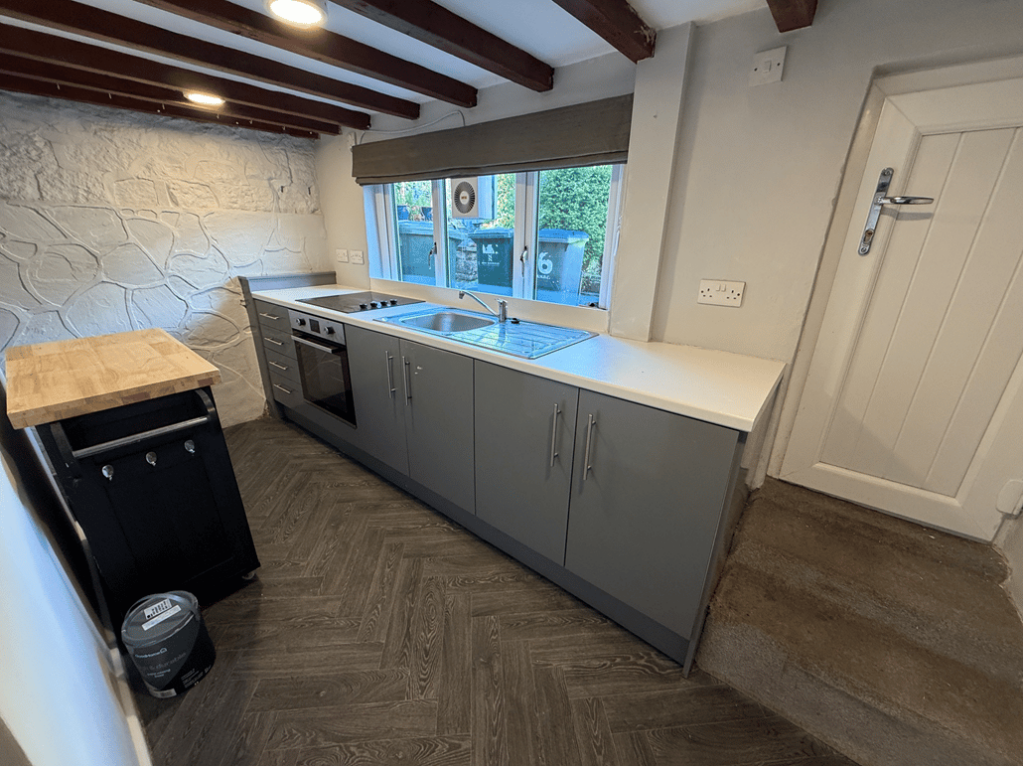 House in Bradford, Bingley - View 4