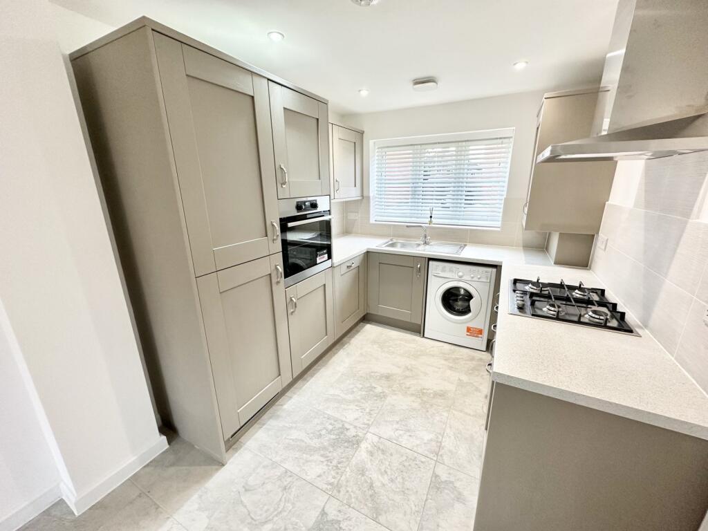 Tony Worth Close, Spalding, PE12 photo 4