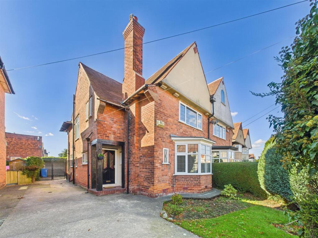 Main image of property: Barrow Lane, Hessle
