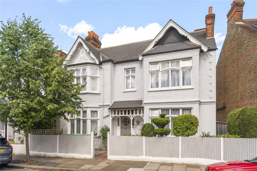 Main image of property: Fernwood Avenue, SW16