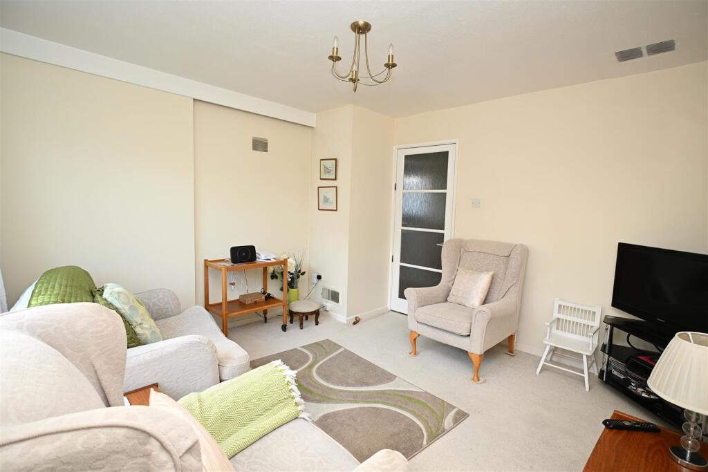 House in Reading - More