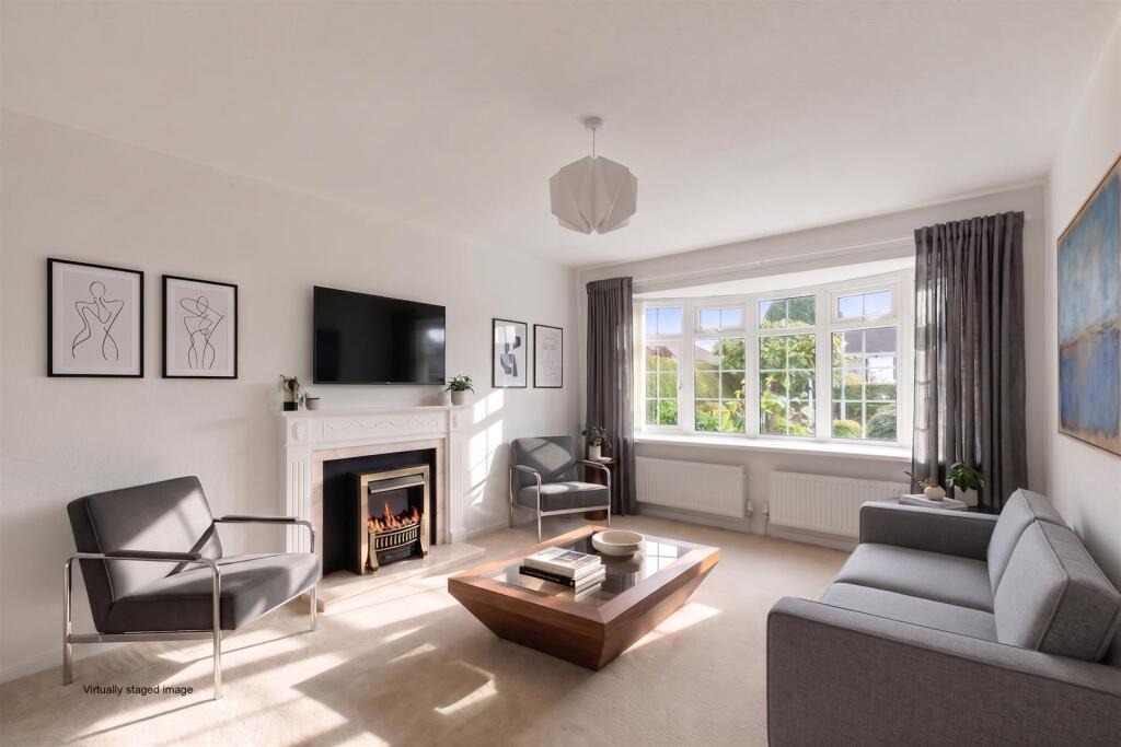 House in Bradford, Scalebor Park, Burley - View 2