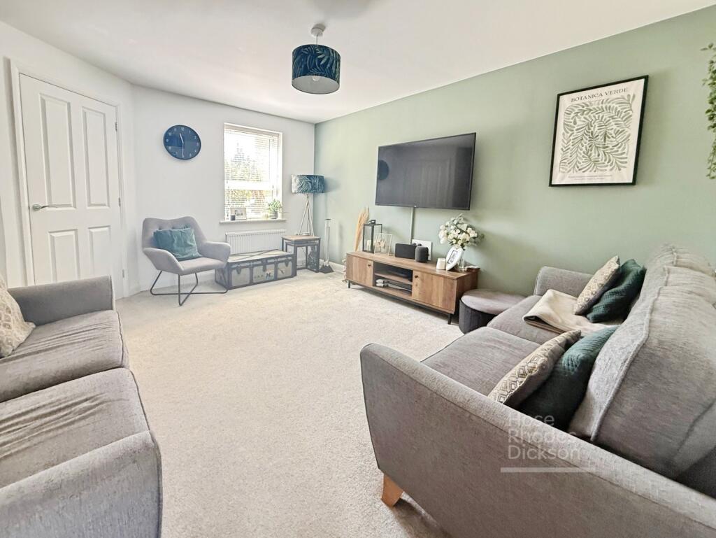 Cromwell Avenue, East Cowes, Isle of Wight - View 3