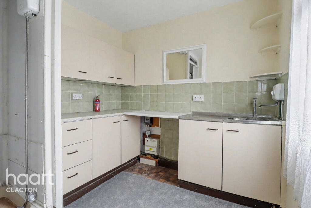 House in Clacton-on-Sea, Great Clacton - View 4