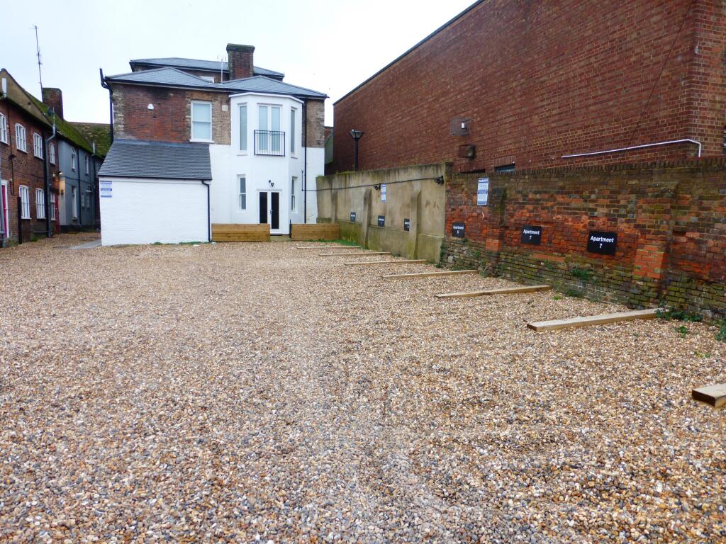 Main image of property: Albion Building, LU6