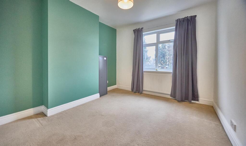 House in Hinckley and Bosworth, Barwell - More