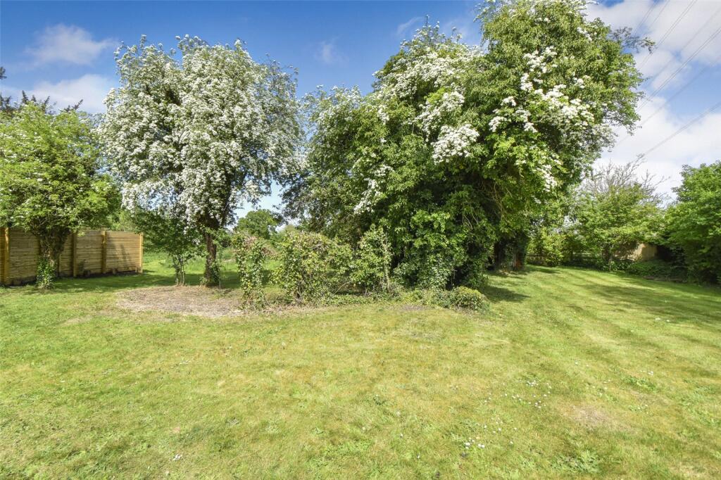 House in Basingstoke and Deane, Little Basing, Riverdene - View 2