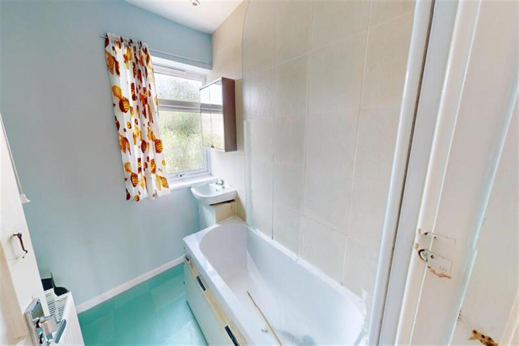 House in London - View 5