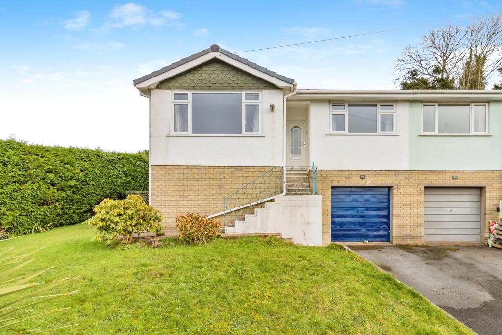 2-bed bungalow on Waterleat Road, Paignton, £250,000