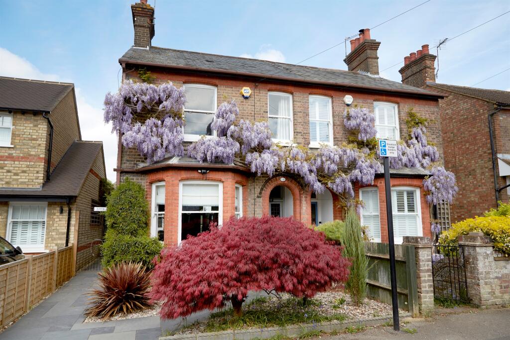 Main image of property: Cornwall Road, Harpenden