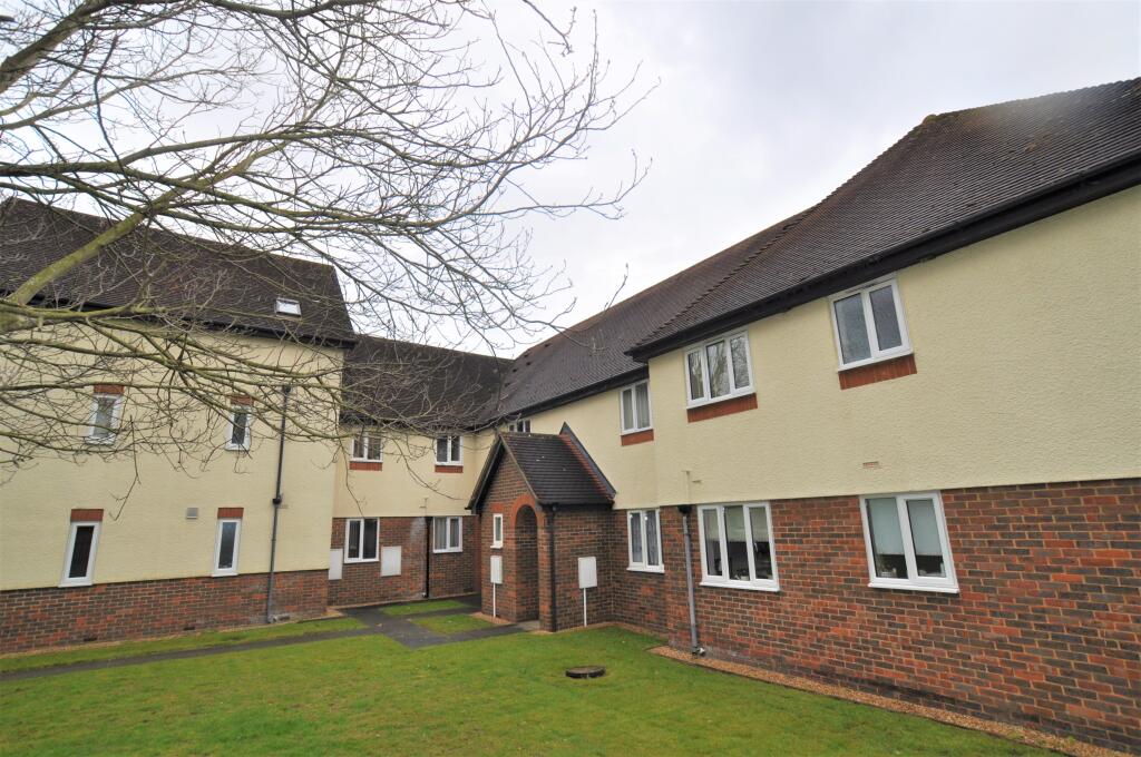 Apartment in Stevenage - View 4