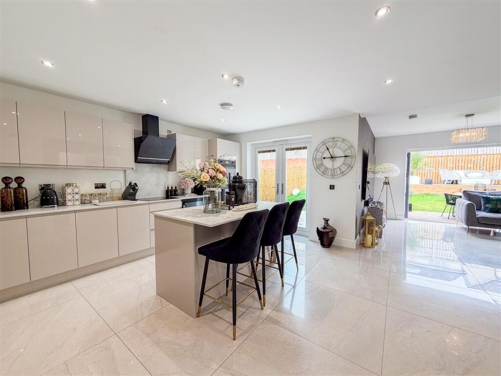 House in Kilmarnock, East Ayrshire - View 3