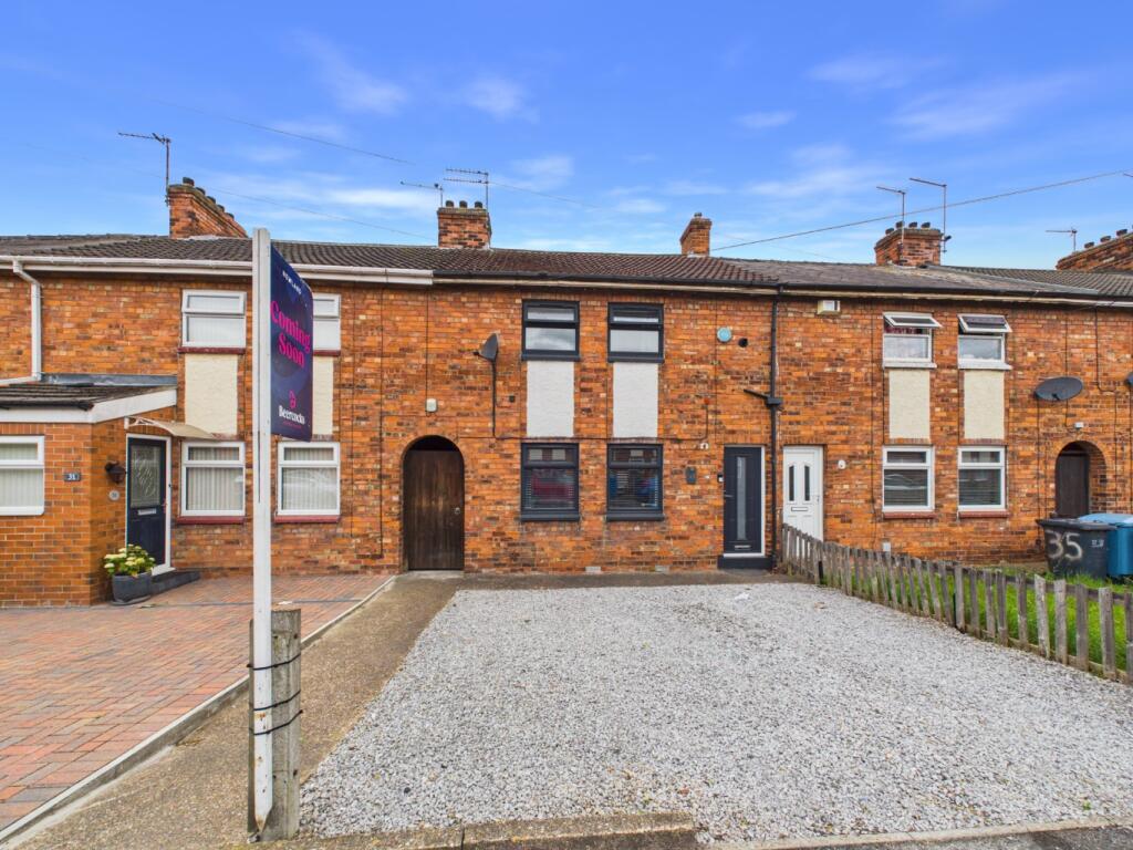 Main image of property: Tickton Grove, Hull, HU6 8NL