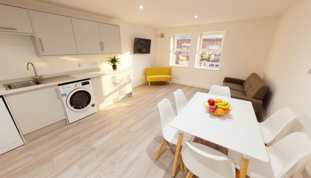 Main image of property: Raddlebarn Court, Selly Oak, West Midlands, B29