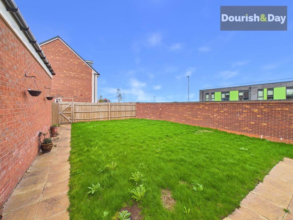 House in Stoke-on-Trent - View 4