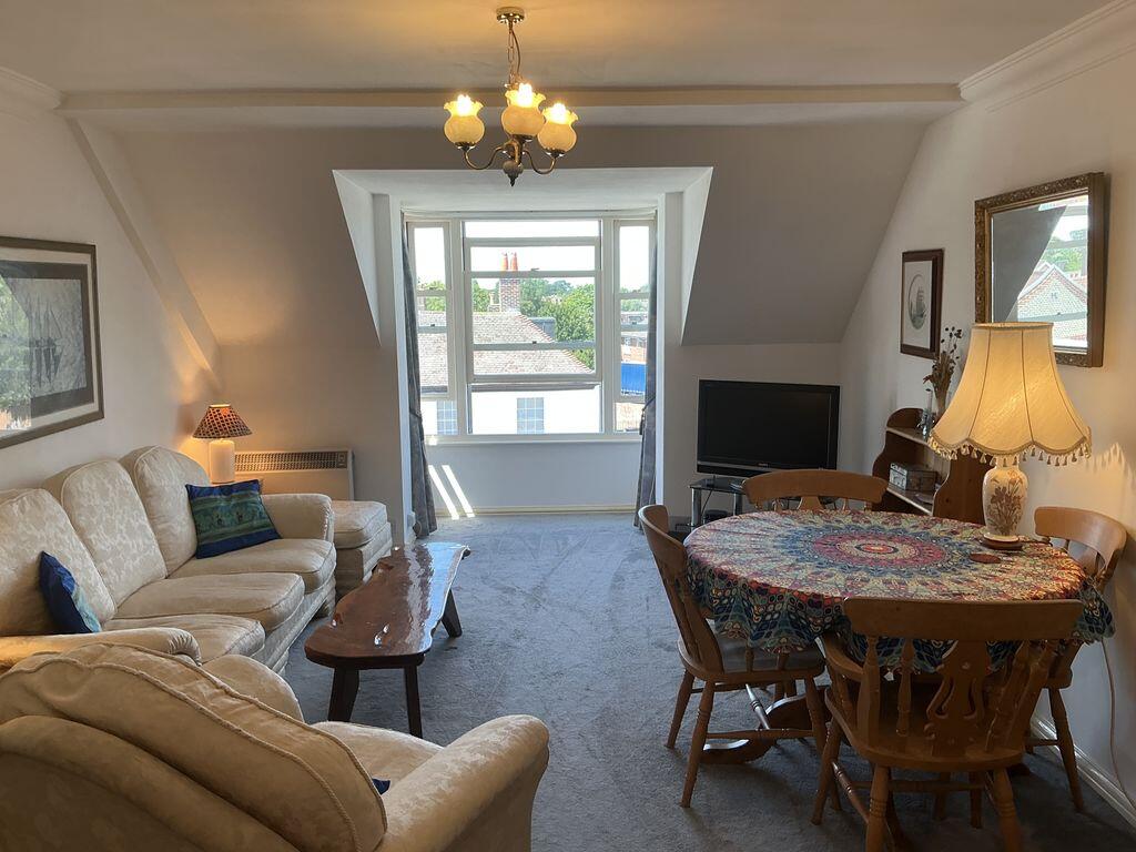 Warwick Court, Emsworth photo 4